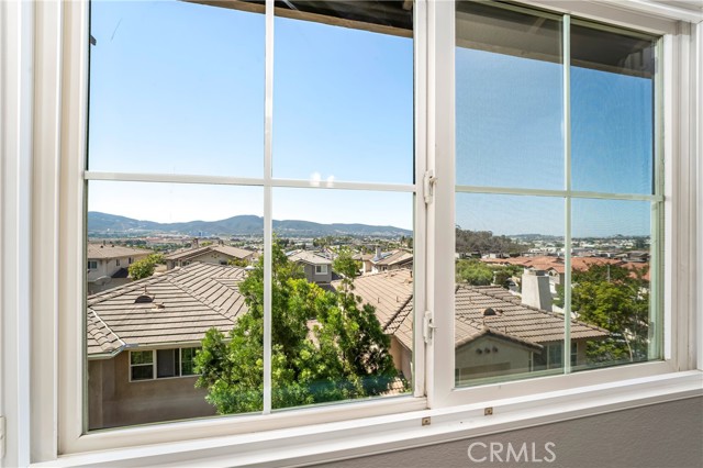 659 Canopy Drive, San Marcos CA: https://media.crmls.org/medias/dca1af0a-fe48-431e-8bb9-34c160f8a76b.jpg