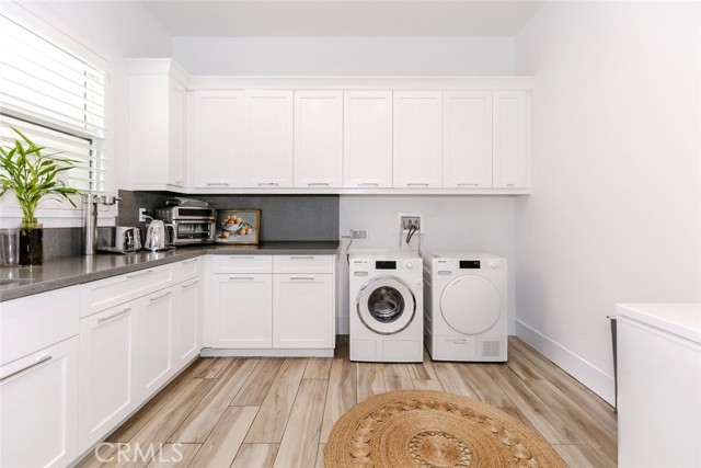 Detail Gallery Image 29 of 69 For 20300 W Windsor Ln, Northridge,  CA 91326 - 5 Beds | 6 Baths