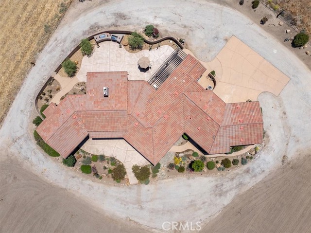 5085 Martingale Circle, San Miguel CA: https://media.crmls.org/medias/dca25eb2-0cbd-4eac-a4af-c8fa7d57386f.jpg