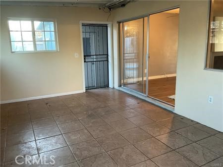 Detail Gallery Image 8 of 22 For 6741 Elm, San Bernardino,  CA 92404 - 4 Beds | 2 Baths