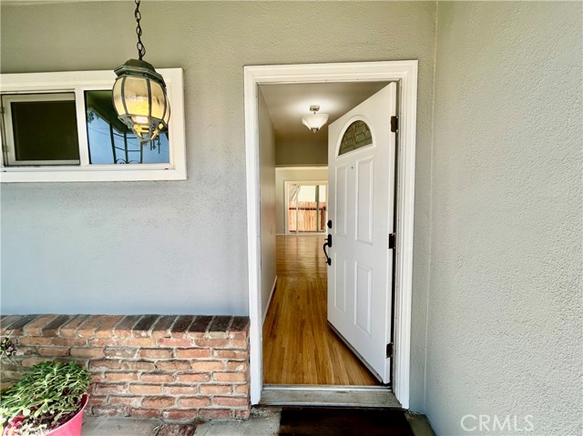 Detail Gallery Image 2 of 18 For 10109 Bel Air, Montclair,  CA 91763 - 2 Beds | 1 Baths