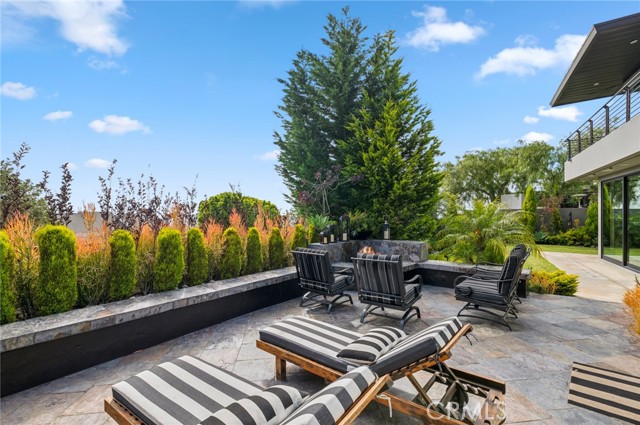 3251 Rimcrest Circle, Laguna Beach CA: https://media.crmls.org/medias/dca65059-3844-474b-913d-ea959fd3edea.jpg