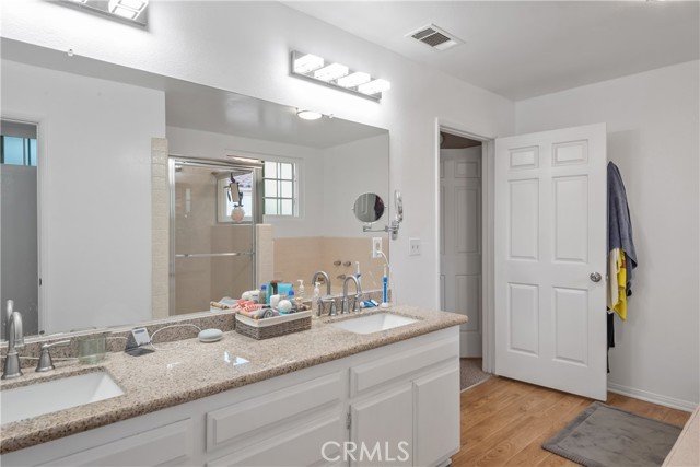 2006 Mathews Avenue, Redondo Beach, California 90278, 3 Bedrooms Bedrooms, ,2 BathroomsBathrooms,Residential,Sold,Mathews,SB22240976