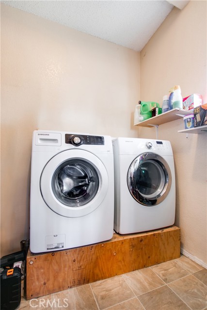 Detail Gallery Image 9 of 22 For 7717 Church Ave #111,  Highland,  CA 92346 - 3 Beds | 2 Baths