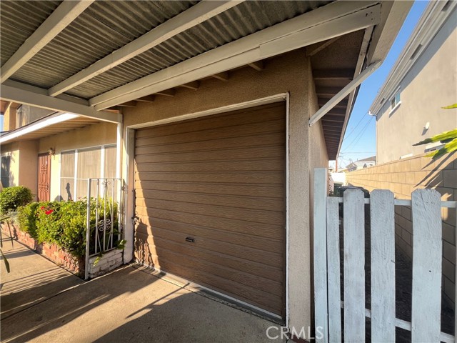 10842 Pine Street, Los Alamitos CA: https://media.crmls.org/medias/dca78333-b17c-4d67-a554-38a9cfb91672.jpg