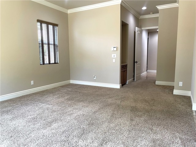 2068 Radnor Avenue, Long Beach CA: https://media.crmls.org/medias/dca80570-e328-4a6d-bc53-99f73b2a4391.jpg