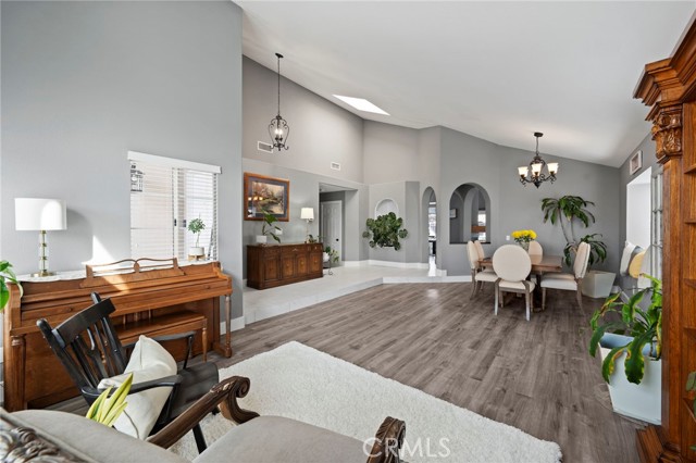 Detail Gallery Image 9 of 50 For 25454 Alpine Ct, Murrieta,  CA 92563 - 3 Beds | 2 Baths