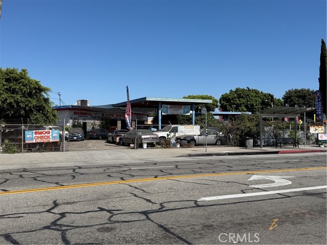  Commercial for Sale in Compton, California
