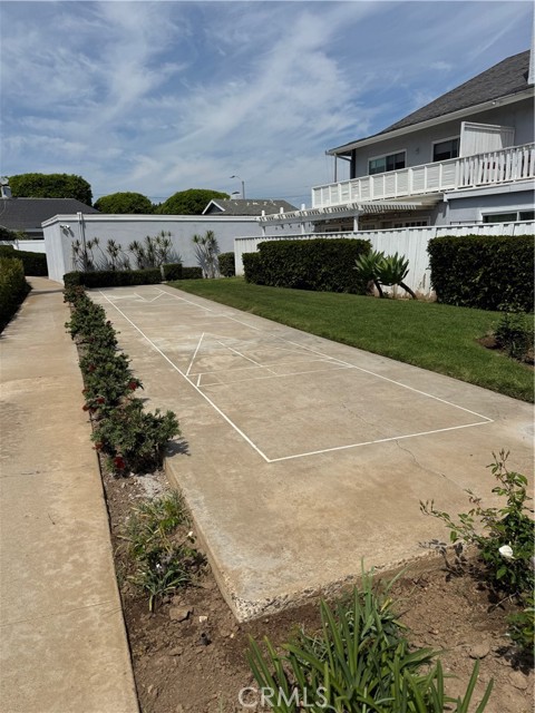 Detail Gallery Image 16 of 19 For 2522 University, Newport Beach,  CA 92660 - 2 Beds | 2 Baths