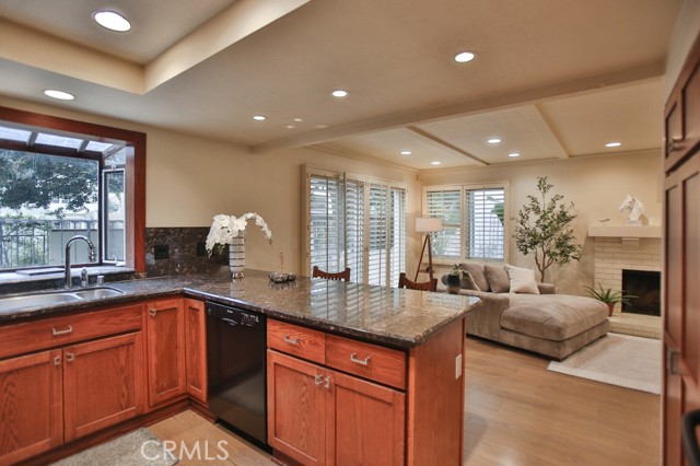 Detail Gallery Image 67 of 72 For 5716 Lunada Ln, Long Beach,  CA 90814 - 4 Beds | 4 Baths