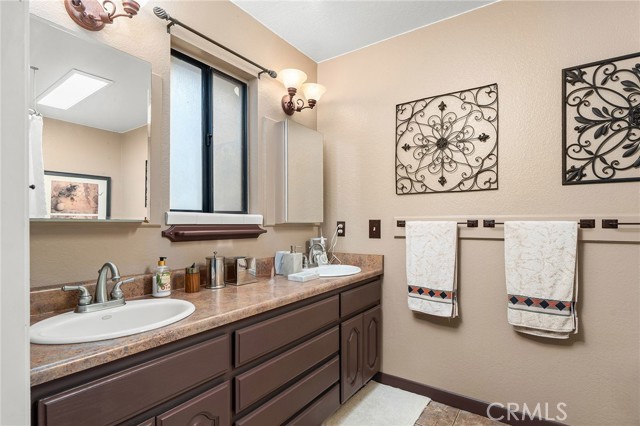 Detail Gallery Image 25 of 68 For 18774 Challenge Cut off Rd, Forbestown,  CA 95941 - 5 Beds | 3 Baths