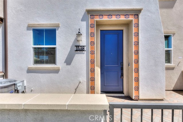 1138 Delpy View Point, Vista CA: https://media.crmls.org/medias/dcaaa0c6-156e-4626-a06d-915cf34458aa.jpg