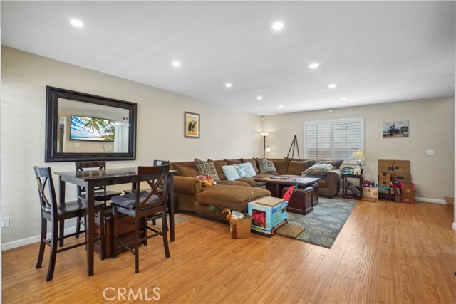 Detail Gallery Image 10 of 42 For 541 W 23rd St #4,  San Pedro,  CA 90731 - 3 Beds | 2/1 Baths
