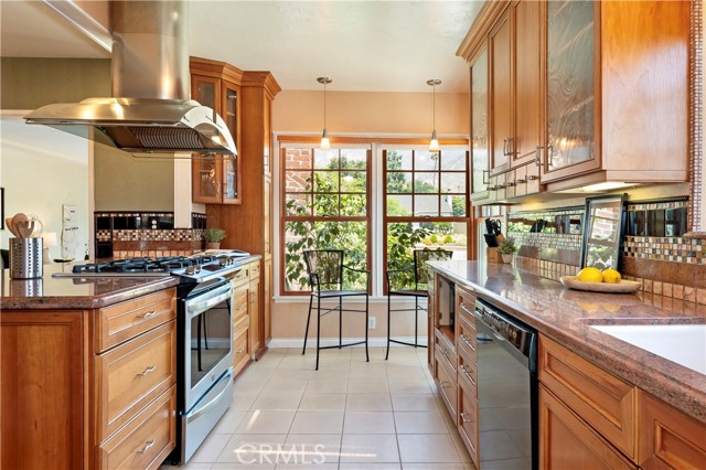 2042 E Crary Street, Pasadena CA: https://media.crmls.org/medias/dcab0d71-4a84-4d54-ba24-077ce3442501.jpg