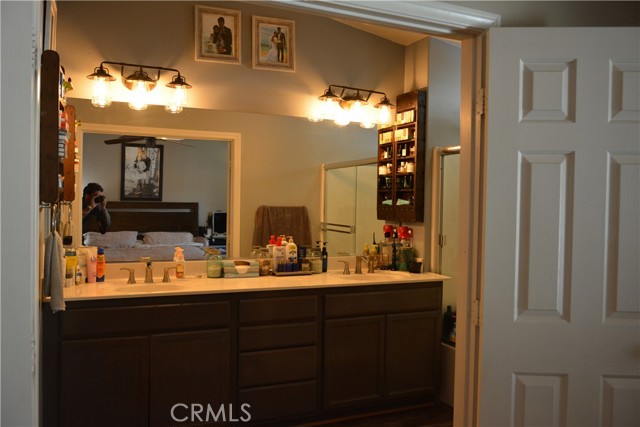Detail Gallery Image 14 of 42 For 17648 Park Plaza Ct, Victorville,  CA 92395 - 4 Beds | 2 Baths