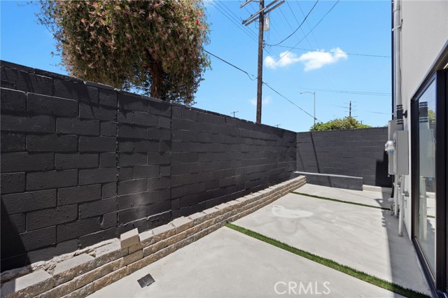 Detail Gallery Image 27 of 29 For 8313 Kittyhawk Ave, Los Angeles,  CA 90045 - 9 Beds | 9/2 Baths