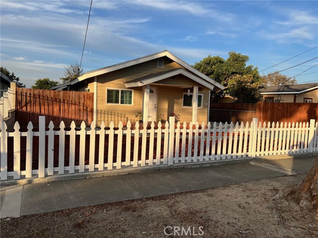 Detail Gallery Image 6 of 64 For 3809 Carol Dr, Fullerton,  CA 92833 - 4 Beds | 3 Baths