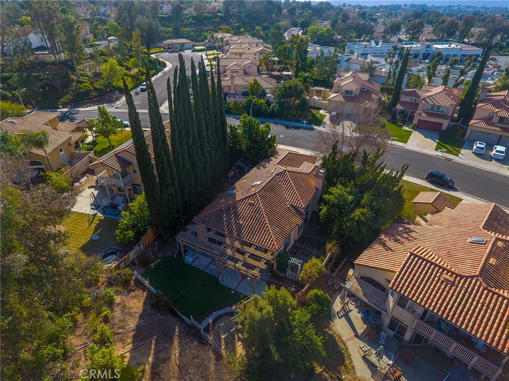 https://media.crmls.org/medias/dcacae60-f6de-43f3-be78-dbbc20277dfd.jpg?preset=X-Large