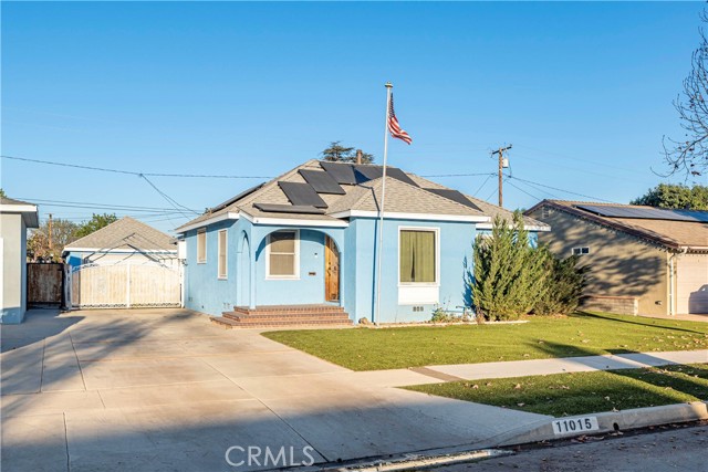 11015 Balfour Street, Whittier, California 90606, 2 Bedrooms Bedrooms, ,1 BathroomBathrooms,Single Family Residence,For Sale,Balfour,PW25011401