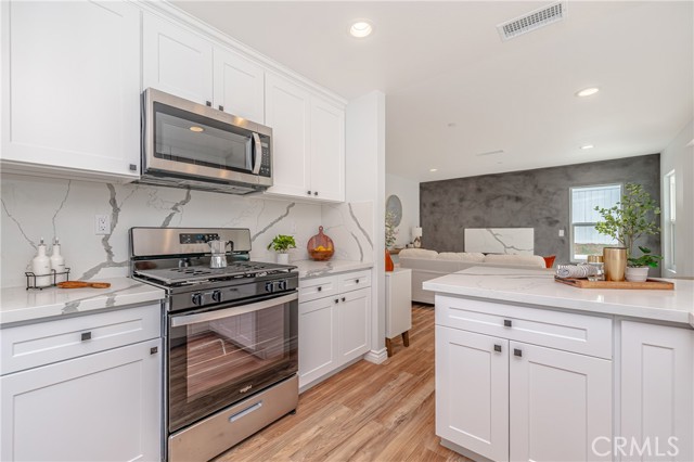 26687 Colt Drive, Corona CA: https://media.crmls.org/medias/dcad5f79-9875-4ad7-afaa-3f9fd718cb3d.jpg