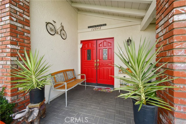 12848 Autumn Leaves Avenue, Victorville CA: https://media.crmls.org/medias/dcadd5dc-303e-4c63-8279-16bad36e55bc.jpg