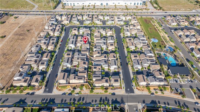 Detail Gallery Image 15 of 15 For 16725 Petrus Ln, Fontana,  CA 92336 - 3 Beds | 2/1 Baths