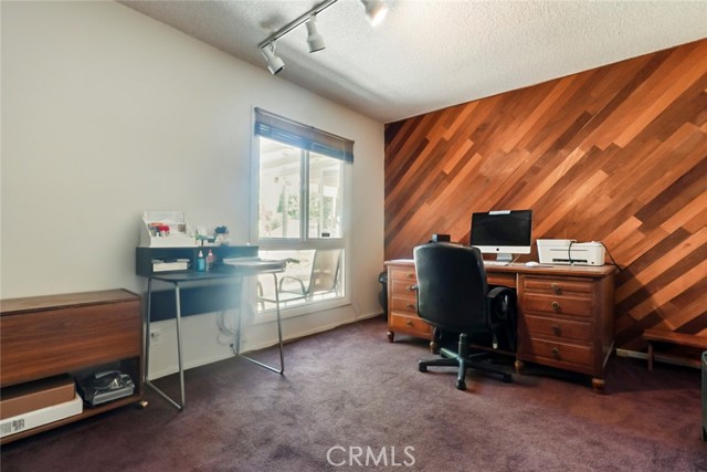 24308 Highlander, West Hills CA: https://media.crmls.org/medias/dcae7852-83bf-46ef-8707-cb38ce07541d.jpg