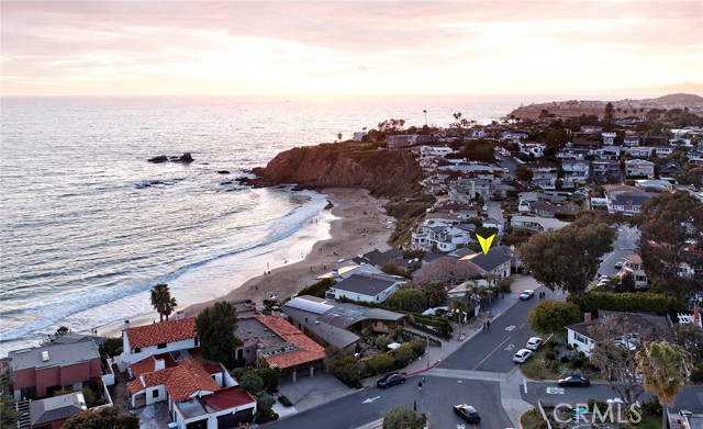 1259 Cliff Drive, Laguna Beach CA: https://media.crmls.org/medias/dcaf2a76-7d64-4ee3-a544-9484f5ca7f5e.jpg