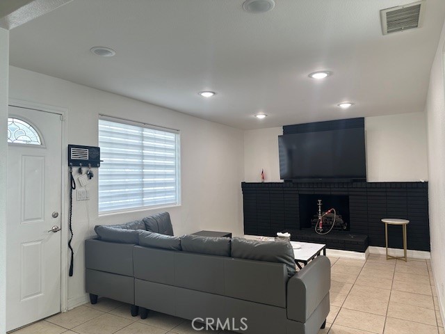 Detail Gallery Image 11 of 19 For 7848 Forsythe, Sunland,  CA 91040 - 3 Beds | 2 Baths