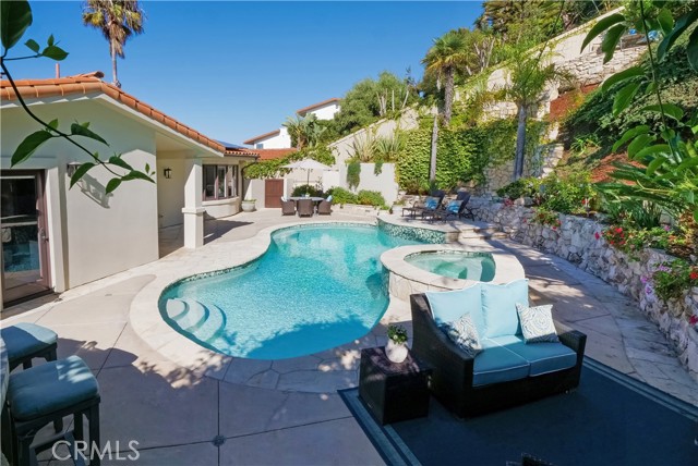 584 Via Almar, Palos Verdes Estates, California 90274, 3 Bedrooms Bedrooms, ,5 BathroomsBathrooms,Residential,Sold,Via Almar,PV21199085