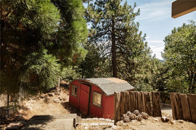 Detail Gallery Image 34 of 35 For 27711 Alpen Dr, Lake Arrowhead,  CA 92352 - 3 Beds | 3 Baths