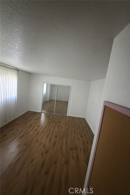 3357 Honolulu Avenue, La Crescenta CA: https://media.crmls.org/medias/dcb0474f-f7cf-4691-b647-0a889e425b05.jpg