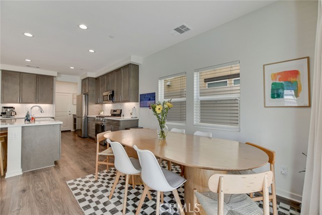 Detail Gallery Image 12 of 43 For 31969 Monet, Yucaipa,  CA 92399 - 3 Beds | 2/1 Baths