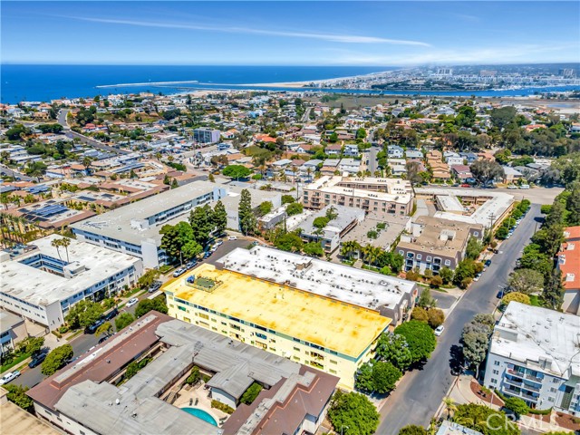 8710 Delgany Avenue, Playa del Rey CA: https://media.crmls.org/medias/dcb129b4-0337-4e5f-901d-c71c25b48f07.jpg