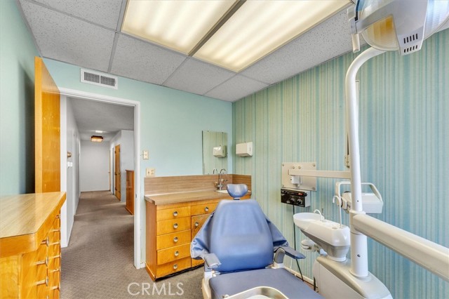  Commercial for Sale in Encino, California