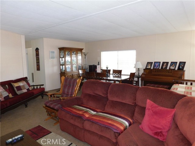 2200 W Wilson Street, Banning CA: https://media.crmls.org/medias/dcb1d526-981a-43b4-9339-552542d4328d.jpg
