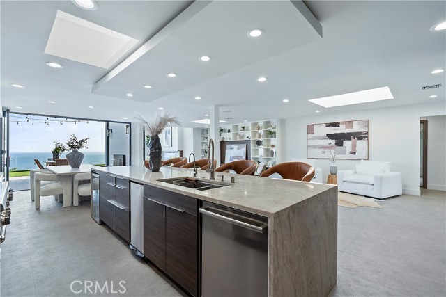 Detail Gallery Image 20 of 55 For 18300 Coastline Dr, Malibu,  CA 90265 - 4 Beds | 4 Baths