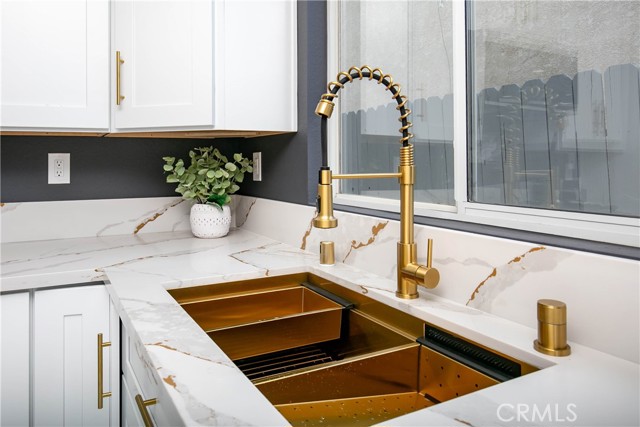 Detail Gallery Image 16 of 36 For 37624 Ribbon, Palmdale,  CA 93552 - 4 Beds | 2 Baths