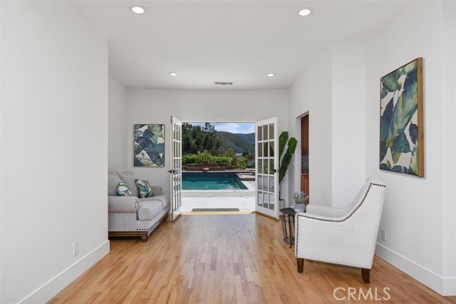 Detail Gallery Image 10 of 60 For 1772 Restful Ct, Simi Valley,  CA 93065 - 4 Beds | 2 Baths