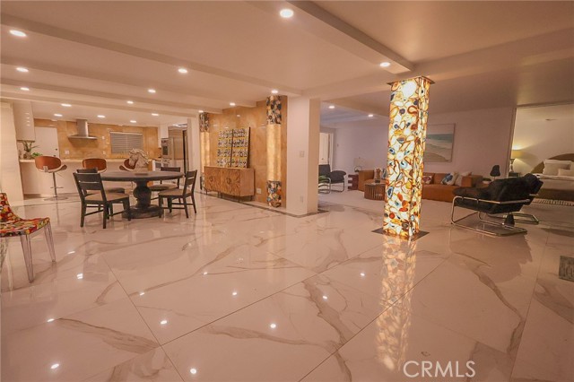 2525 Ocean Boulevard, Corona del Mar CA: https://media.crmls.org/medias/dcb380e6-4bfc-4228-ad3a-a20475cb4ff8.jpg