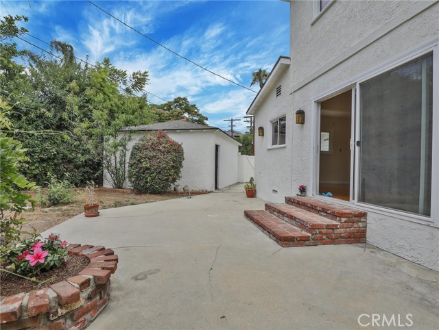 1017 Cordova Avenue, Glendale CA: https://media.crmls.org/medias/dcb3c20d-16bb-4fc9-9f06-4914e8c01a62.jpg