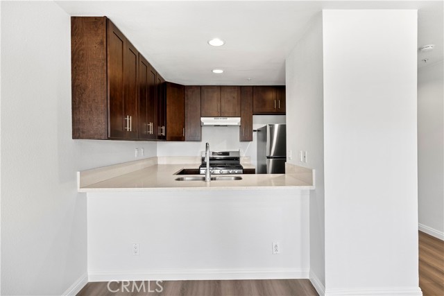 450 E 4th Street, Santa Ana CA: https://media.crmls.org/medias/dcb41003-1e8f-4d4e-86c0-d89719c21b58.jpg