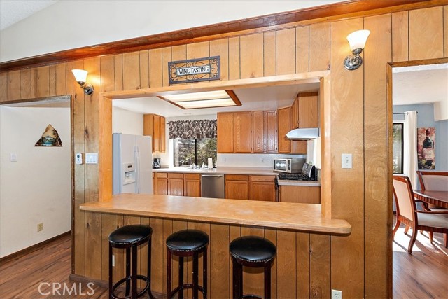 Detail Gallery Image 10 of 29 For 353 Sites Way, Big Bear City,  CA 92314 - 3 Beds | 2 Baths