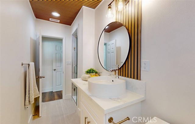 Detail Gallery Image 12 of 16 For 5672 Pepperwood, Lakewood,  CA 90712 - 4 Beds | 3 Baths