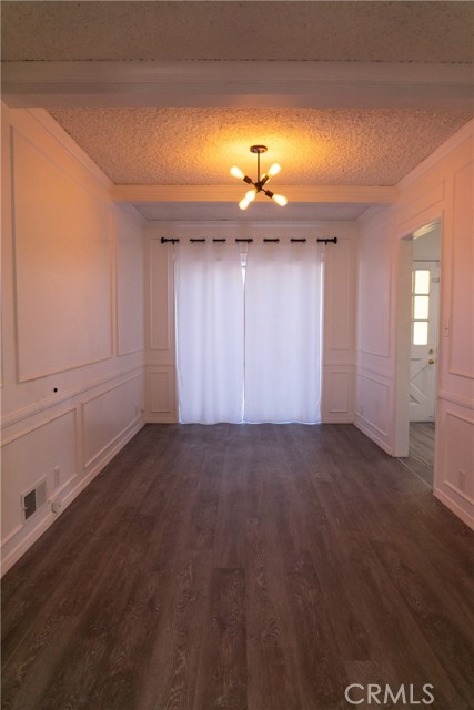 14356 Greenleaf Street, Sherman Oaks CA: https://media.crmls.org/medias/dcb49b33-968d-479b-b66b-16fda479d31a.jpg