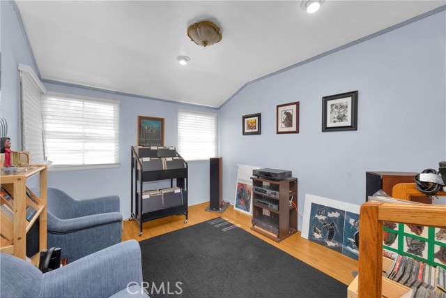 929 E Marshall Place, Long Beach CA: https://media.crmls.org/medias/dcb4dbbe-d0dd-4c3c-84da-9b42f40d9603.jpg