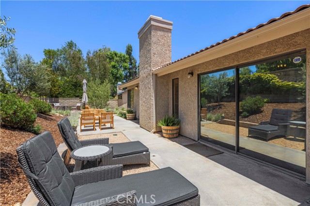 26175 Montolla Lane, Valencia CA: https://media.crmls.org/medias/dcb57cce-7af2-41b5-944a-a7fba6f27edf.jpg
