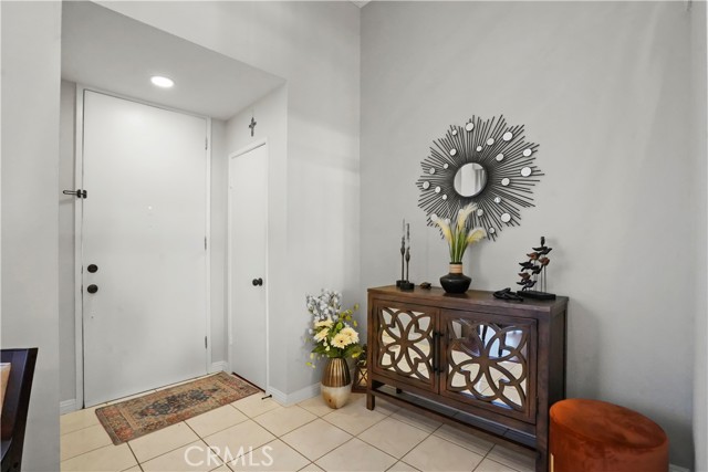 Detail Gallery Image 18 of 37 For 10030 Owensmouth Ave #8,  Chatsworth,  CA 91311 - 2 Beds | 2 Baths