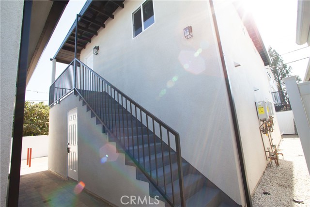 Detail Gallery Image 8 of 9 For 2255 Catalina St #201,  Burbank,  CA 91504 - 0 Beds | 1 Baths