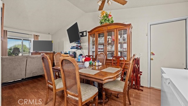 Detail Gallery Image 11 of 33 For 14219 Luna, Victorville,  CA 92392 - 3 Beds | 2 Baths